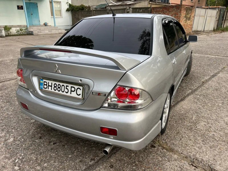 Продам Mitsubishi Lancer 2.0 спорт — фото 8