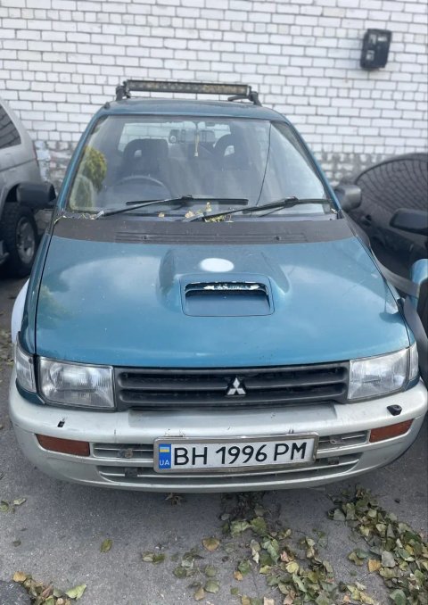 продам mitsubishi rvr 2000