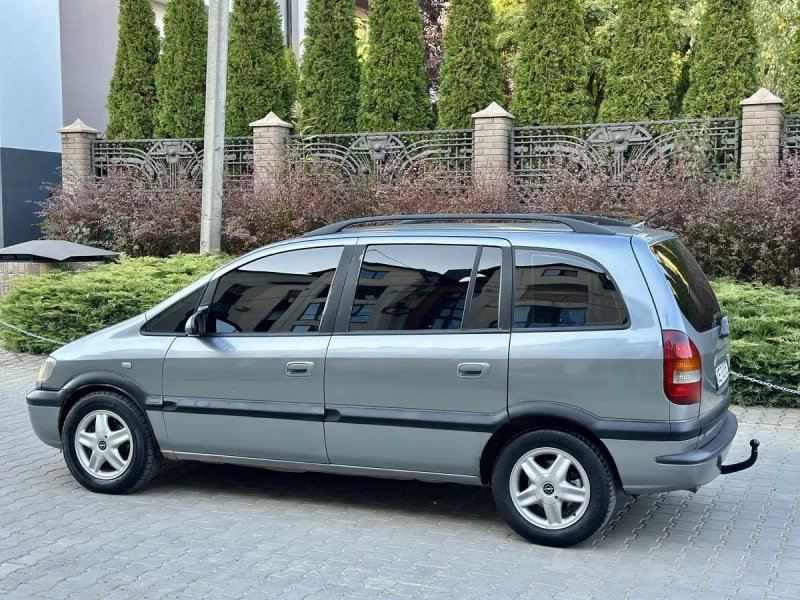 Продам OpeL Zafira 2003 рік,2.0 Дизель,7 місць. — фото 3