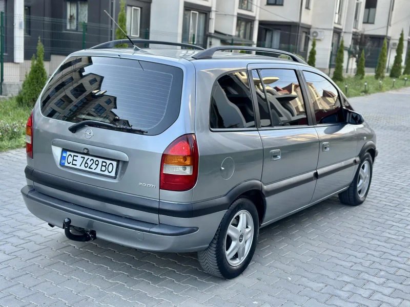 Продам OpeL Zafira 2003 рік,2.0 Дизель,7 місць. — фото 7