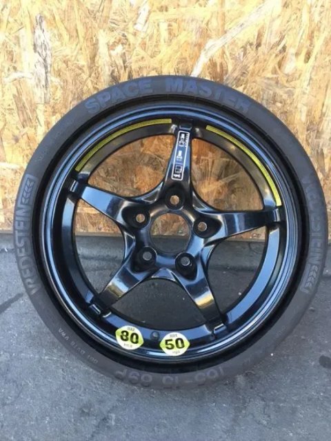 Продам оригинальную докатку,запаску,костыль 5х112  R16