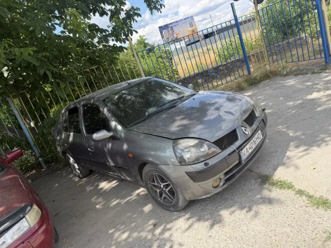 Продам Рено Клио 1.6 бензин цена на пару дней