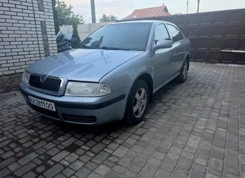 продам шкоду тур