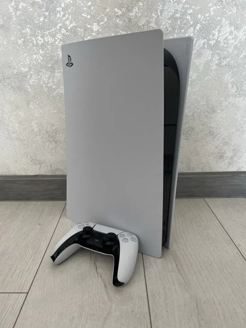 Продам Sony PlayStation 5 з дисководом