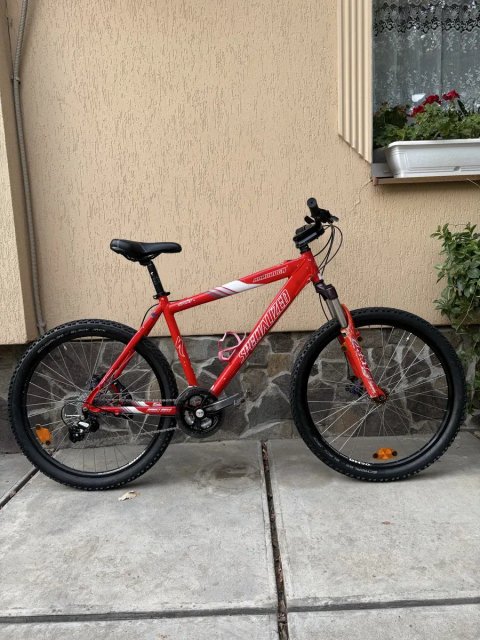Продам спортивний велосипед Specialized Hardrock HR