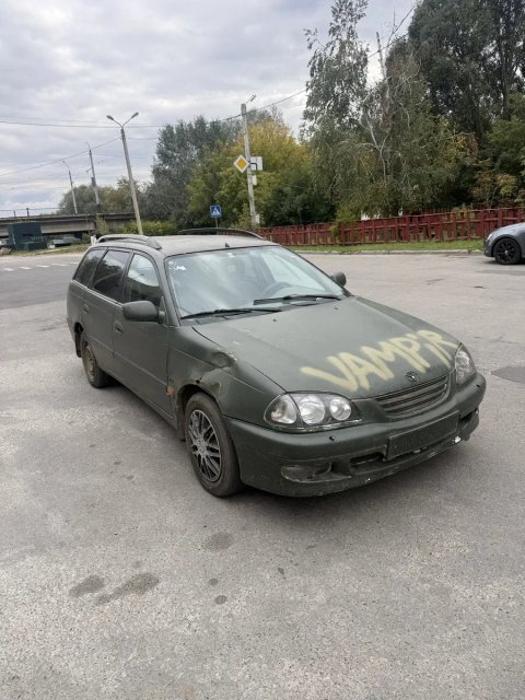 Продам тоёта авенсис 1.6 бензин