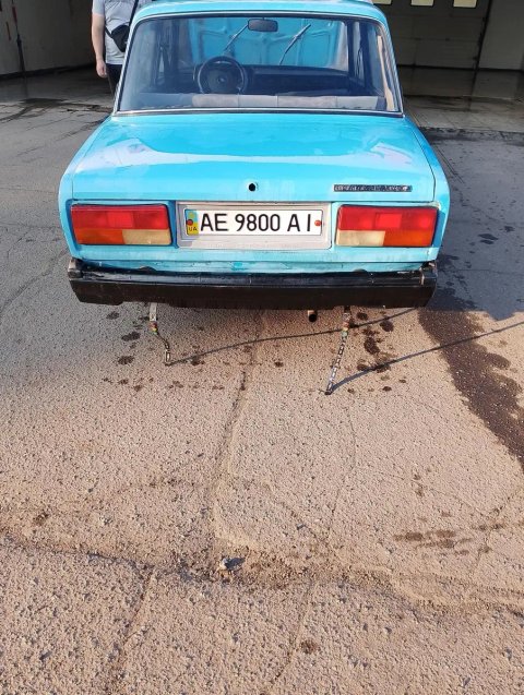 продам ваз 2105 срочно