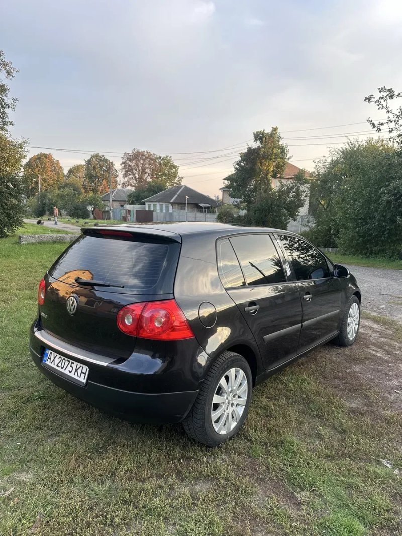 Продам Volkswagen Golf 5 в гарному стані — фото 5