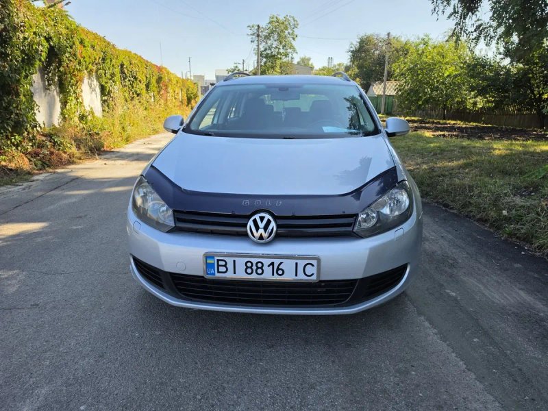 Продам Volkswagen Golf 6  1.6 tdi — фото 2