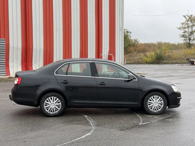 Продам Volkswagen Jetta 2007 года 1.9 дизель, механика 5 ступеней — фото 4