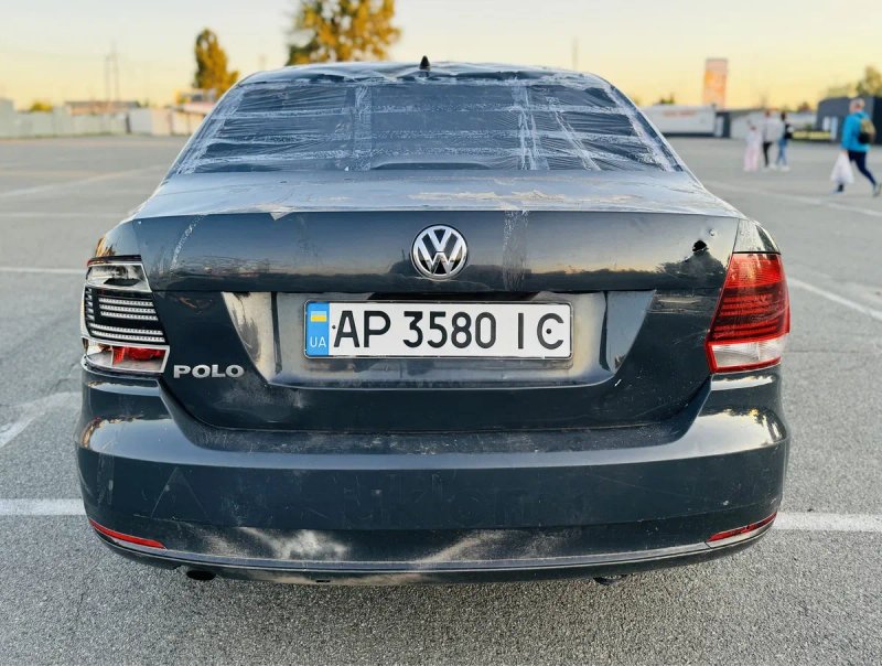 Продам Volkswagen Polo 2016 рік, 1.6 газ/бензин МКПП після обстрілу! — фото 5