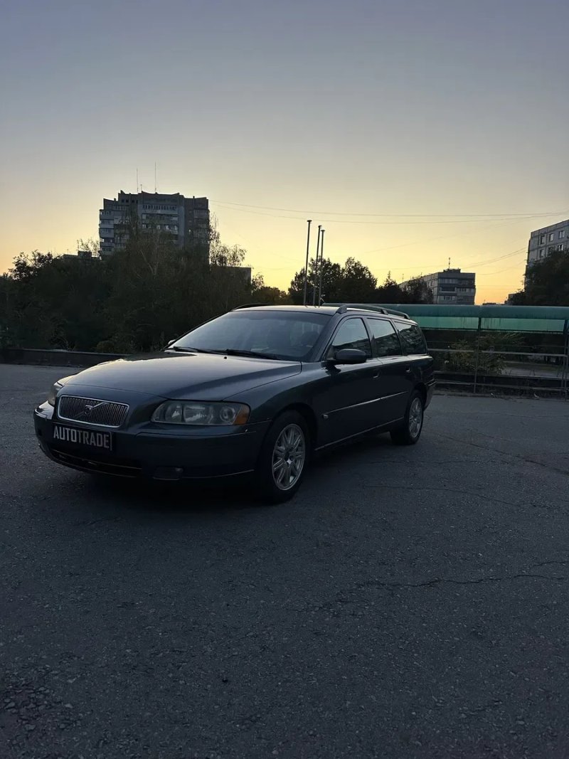 Продам:Volvo V-70 2.4diesel — фото 2