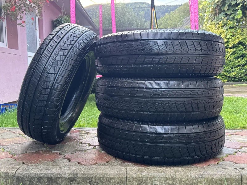 Продам зимову гуму 245/70 R 16 2025 року — фото 2