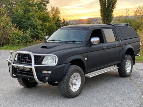 Продається Mitsubishi L200  повний привід понижайки все працює мотор 2,5 тді,в відміниму стані (2005 рік) — надійний та невбиваемий  рамний пікап !