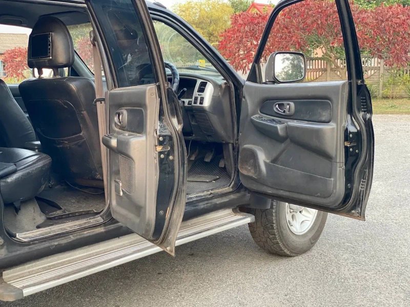 Продається Mitsubishi L200  повний привід понижайки все працює мотор 2,5 тді,в відміниму стані (2005 рік) — надійний та невбиваемий  рамний пікап ! — фото 3