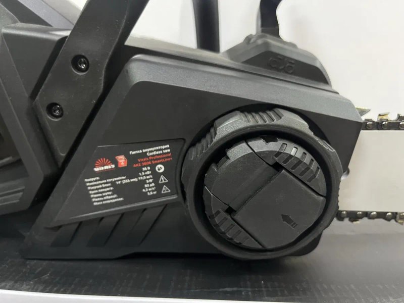 Професійна акумуляторна пила Vitals Professional AKZ 3606 SmartLine+/ швидкість 19 м/с/ 2 акб 4А/г + ЗП / 35 см шина, ланцюг Oregon/ Гарантія 5 років — фото 6