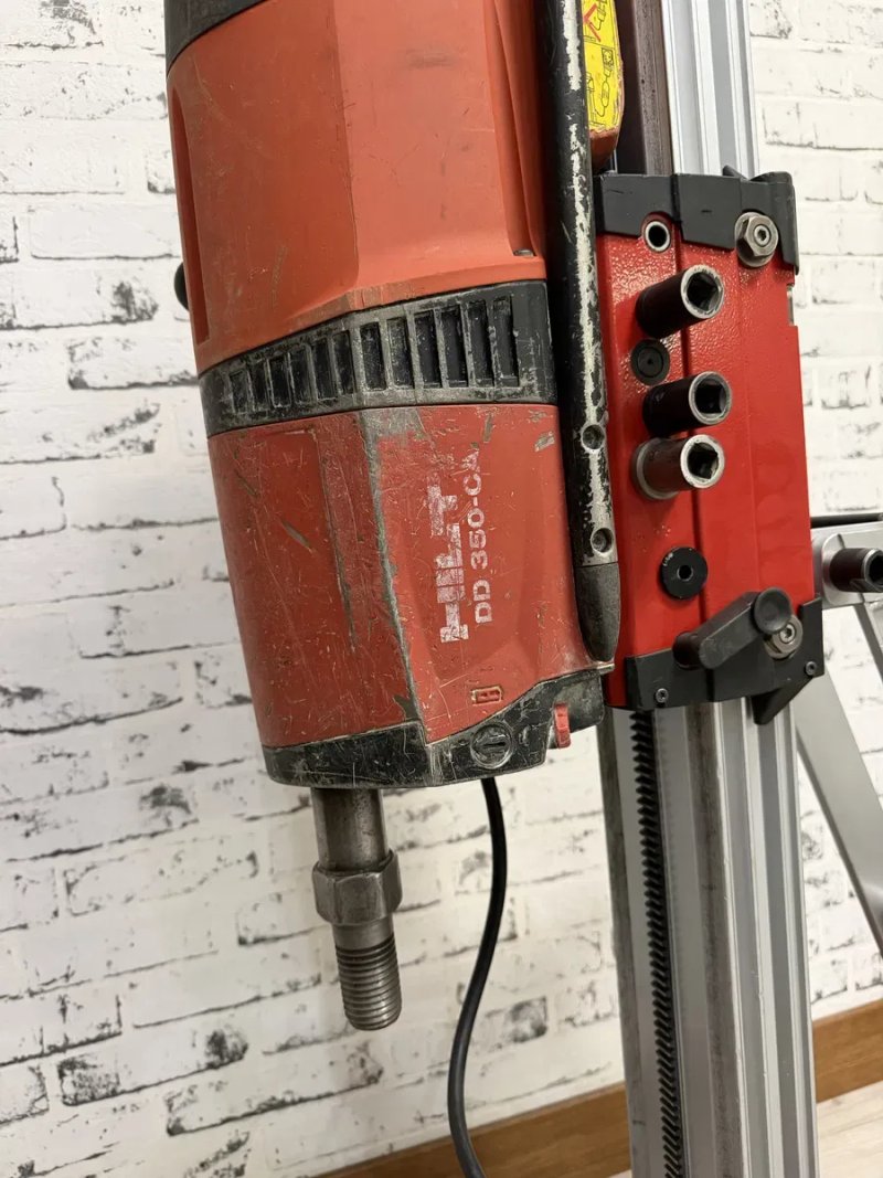 Професійна алмазна бурильна установка Hilti DD 350-CA на оригінальній станині Hilti DD-HD 30 — фото 4
