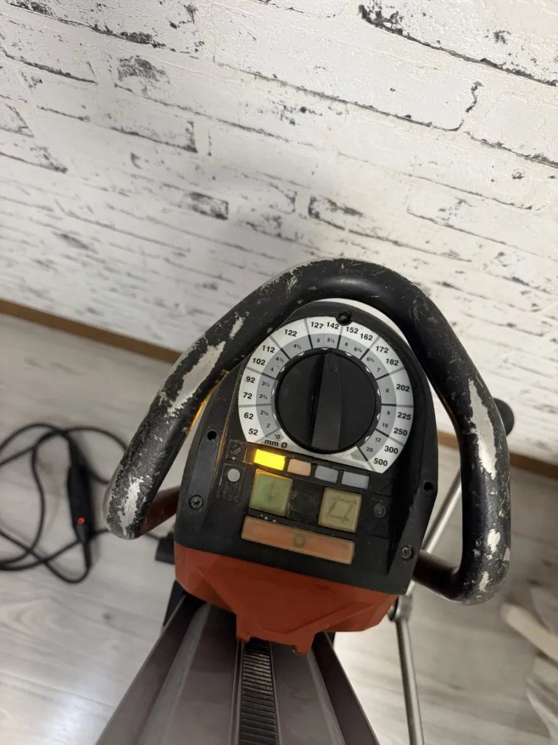 Професійна алмазна бурильна установка Hilti DD 350-CA на оригінальній станині Hilti DD-HD 30 — фото 5