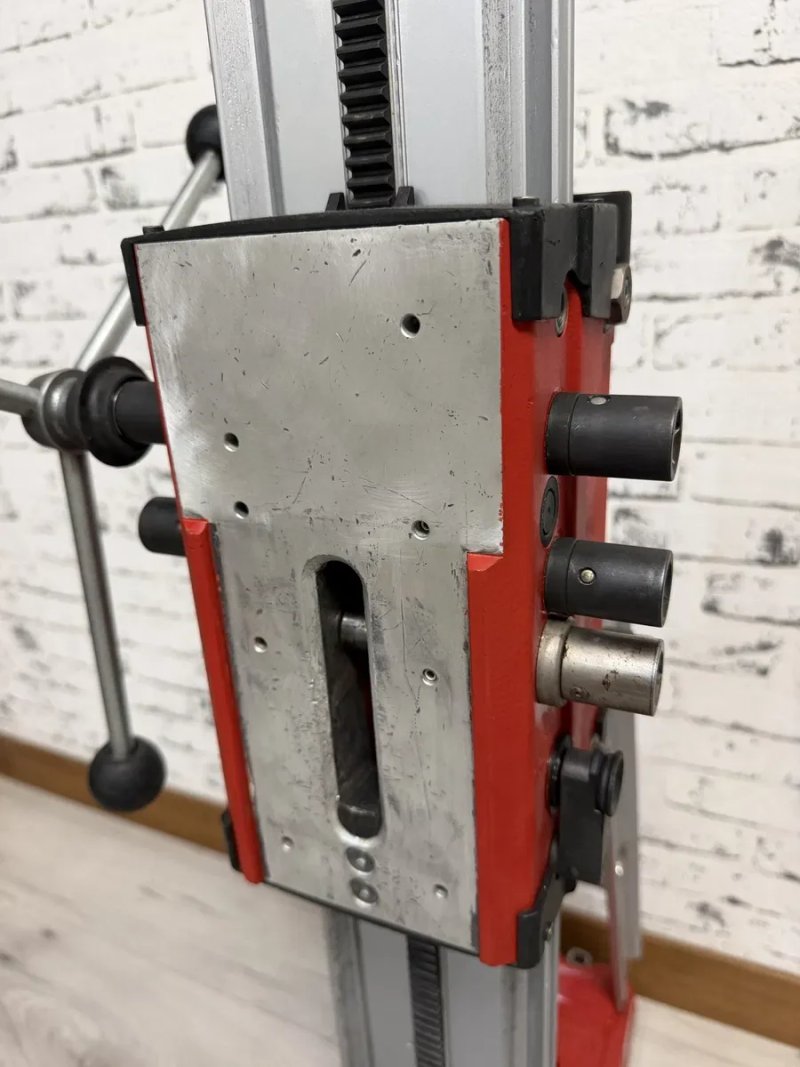 Професійна алмазна бурильна установка Hilti DD 350-CA на оригінальній станині Hilti DD-HD 30 — фото 7