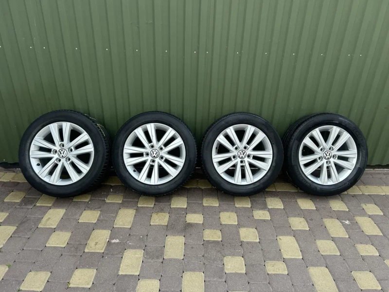 R16 оригінальні диски 5x112 Volkswagen Passat/Golf/Touran/Caddy/Jetta шини 205/55R16 Michelin (літо) — фото 2