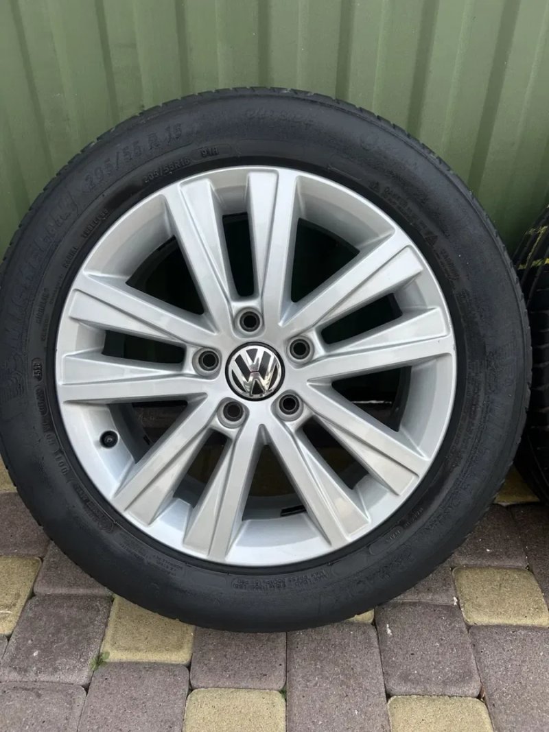 R16 оригінальні диски 5x112 Volkswagen Passat/Golf/Touran/Caddy/Jetta шини 205/55R16 Michelin (літо) — фото 4
