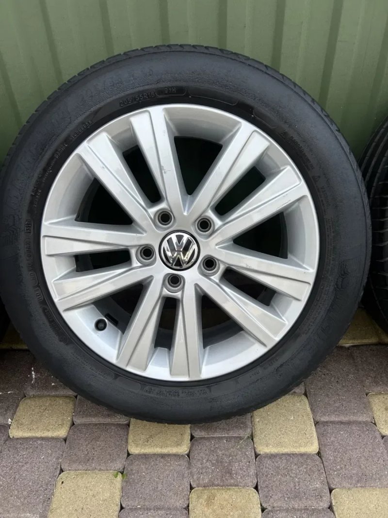 R16 оригінальні диски 5x112 Volkswagen Passat/Golf/Touran/Caddy/Jetta шини 205/55R16 Michelin (літо) — фото 5