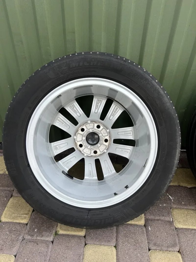 R16 оригінальні диски 5x112 Volkswagen Passat/Golf/Touran/Caddy/Jetta шини 205/55R16 Michelin (літо) — фото 8