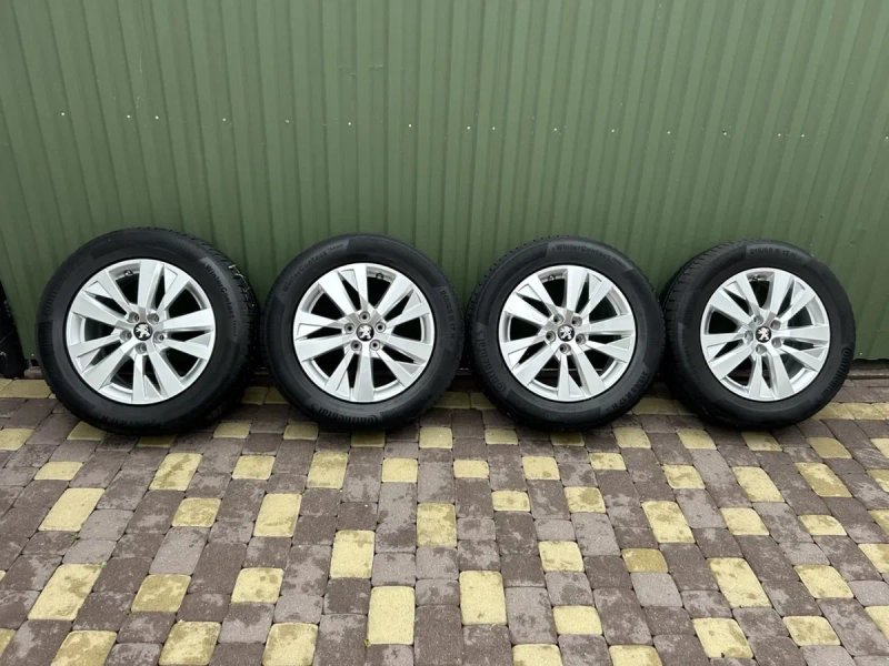R17 оригінальні диски 5x108 Peugeot 3008/5008 / Ford Kuga / Renaul Koleos 215/65R17 (зима) — фото 3