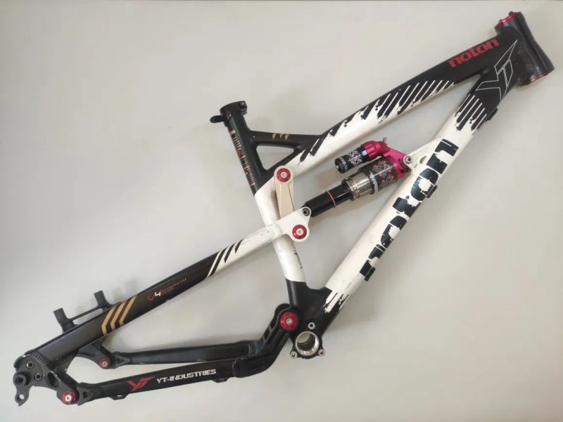 Рама YT Noton 26" 170мм 43см + Аморт MARZOCCHI Roco + Вілсет AlexRims; двухподвес двопідвіс — фото 2