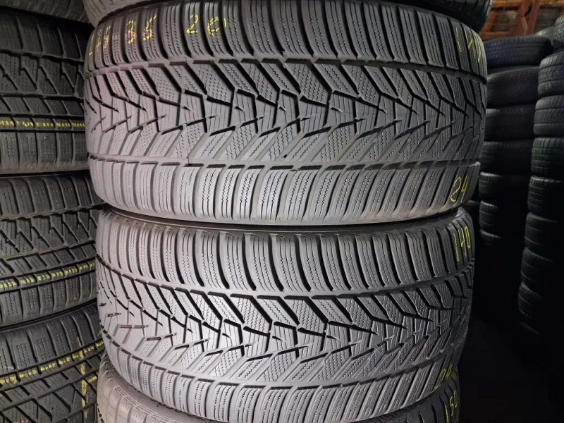 Разноширокий комплект 245/40 ; 275/35 R20 Hankook Isept Evo 3 шини б/у зима — фото 6