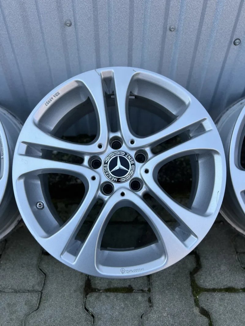 RC Design R17 5x112 ET48.5 7J DIA66.6 Mercedes VW Audi Skoda — фото 2
