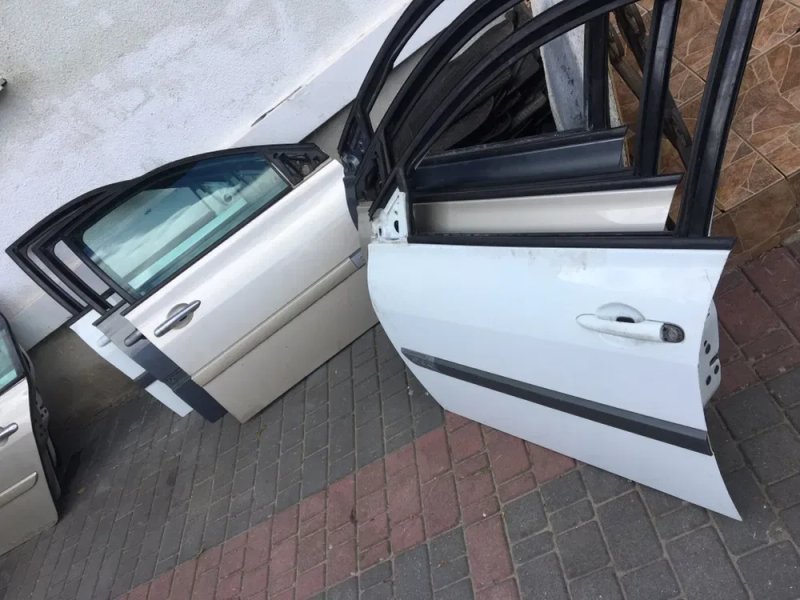 Renault megane 2 двері дверь молдинг є вибір кольорів — фото 3