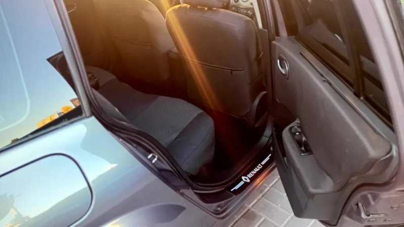 Renault Megane || 2006 ГБО 1.6 — фото 6