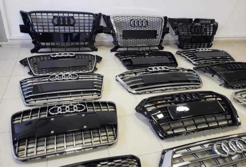 Решетка радиатора Audi Ауди Q5 Q7 Q8 Q3 А1 A6 А3 A4 А5 A7 А8 стиль S — фото 6