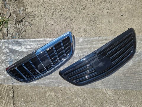 Решетка радиатора Chrome Black/Black под ночное видение и камеру GT на Mercedes-Benz S-Class W222 2013-2017 года.
