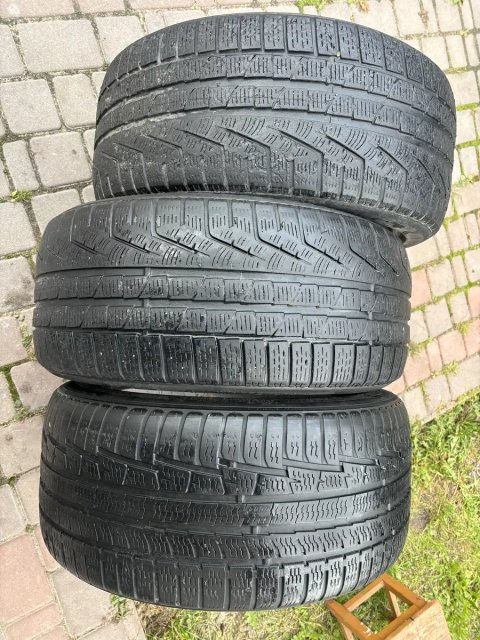 Резина 255 40 19 nokian зимняя