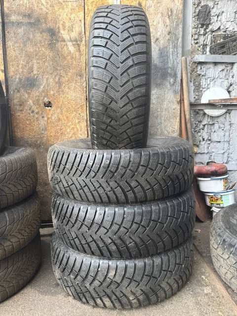 Резина Nexen 265/70 R17 Зимова