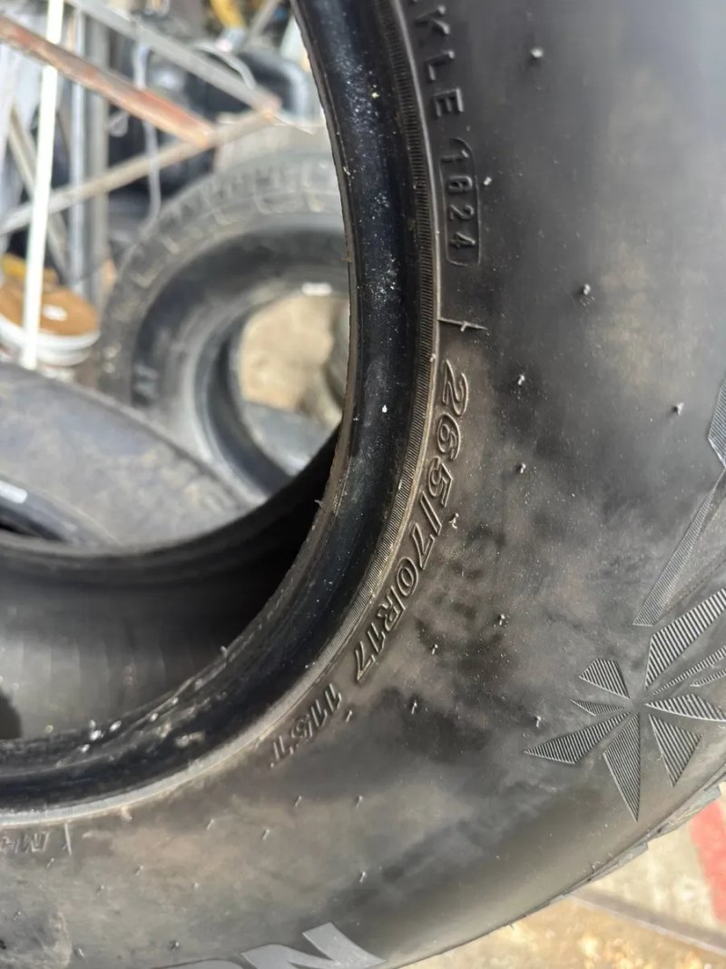 Резина Nexen 265/70 R17 Зимова — фото 2