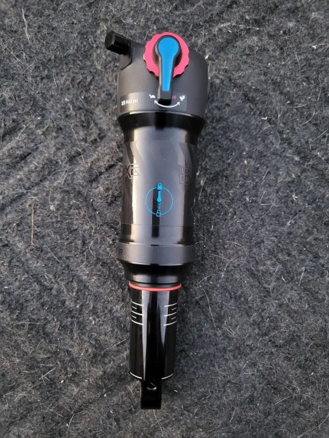 Rock Shox Deluxe Select + Debon Air Задний амортизатор