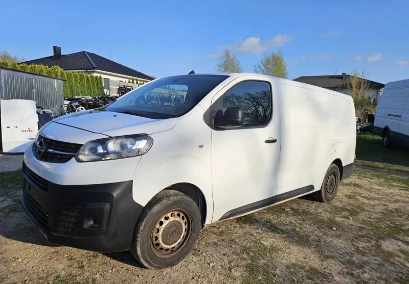 Розборка Opel Vivaro 2016 - 2026 Бампер передній / задній Запчастини Опель Віваро — фото 2
