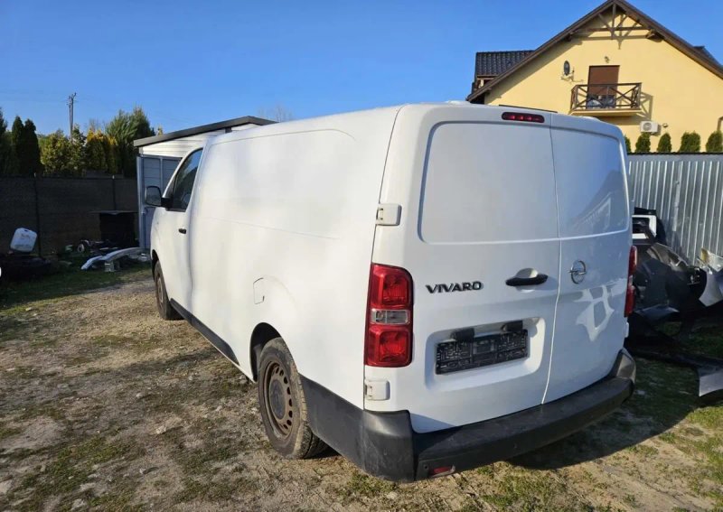 Розборка Opel Vivaro 2016 - 2026 Бампер передній / задній Запчастини Опель Віваро — фото 3