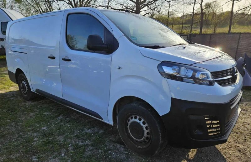 Розборка Opel Vivaro 2016 - 2026 Бампер передній / задній Запчастини Опель Віваро — фото 4