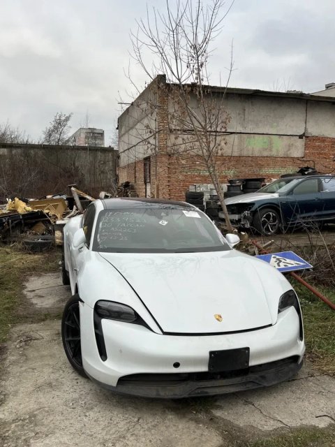 Розборка Porsche Taycan 4S