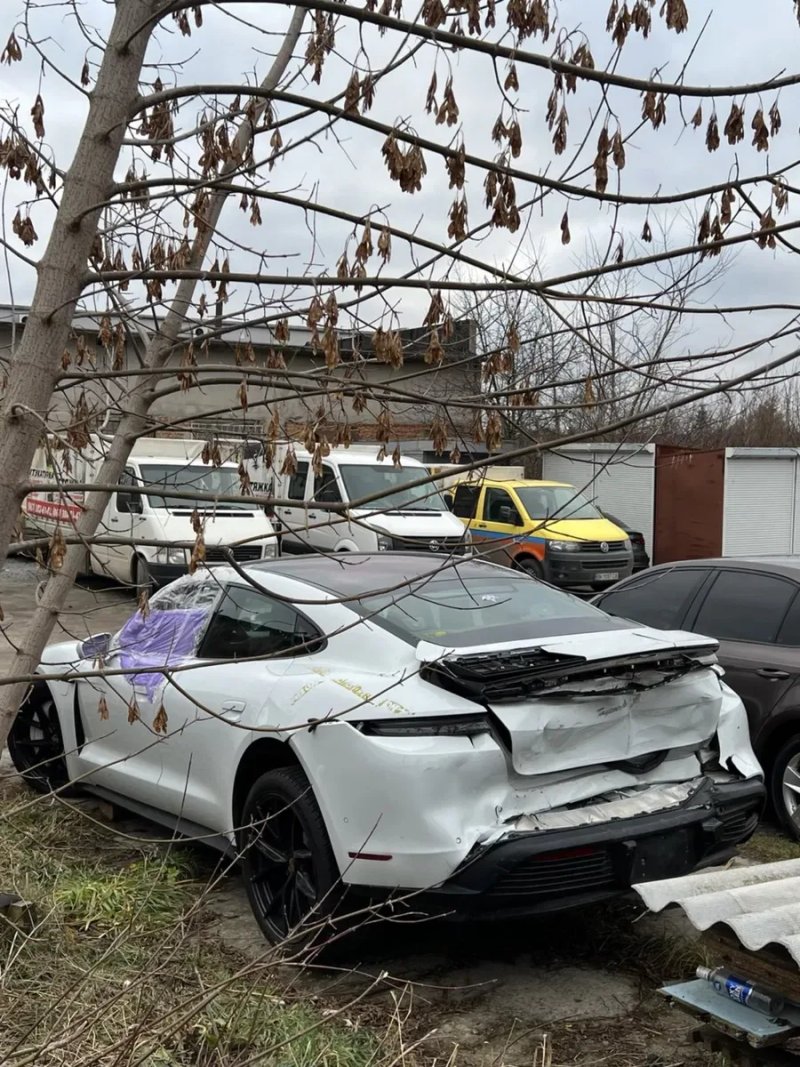 Розборка Porsche Taycan 4S — фото 2
