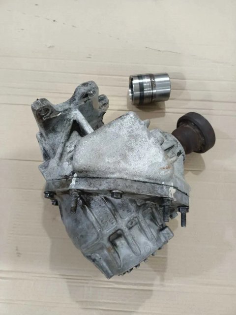 Роздаточна коробка раздатка роздатка volvo xc-90 30713660