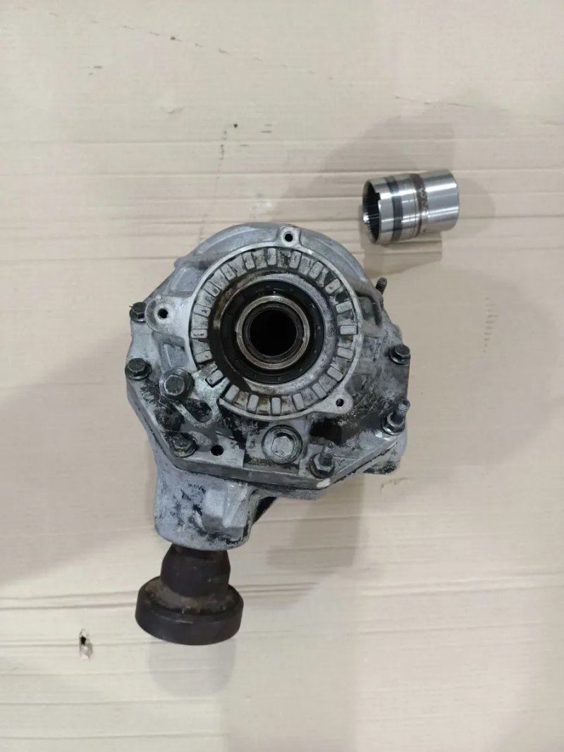 Роздаточна коробка раздатка роздатка volvo xc-90 30713660 — фото 2