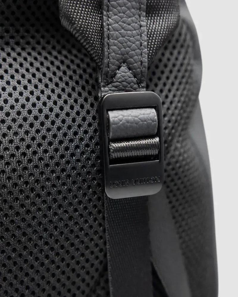 Рюкзак чоловічий Louis Vuitton Takeoff Backpack Aerogram Black копія 1:1 — фото 7
