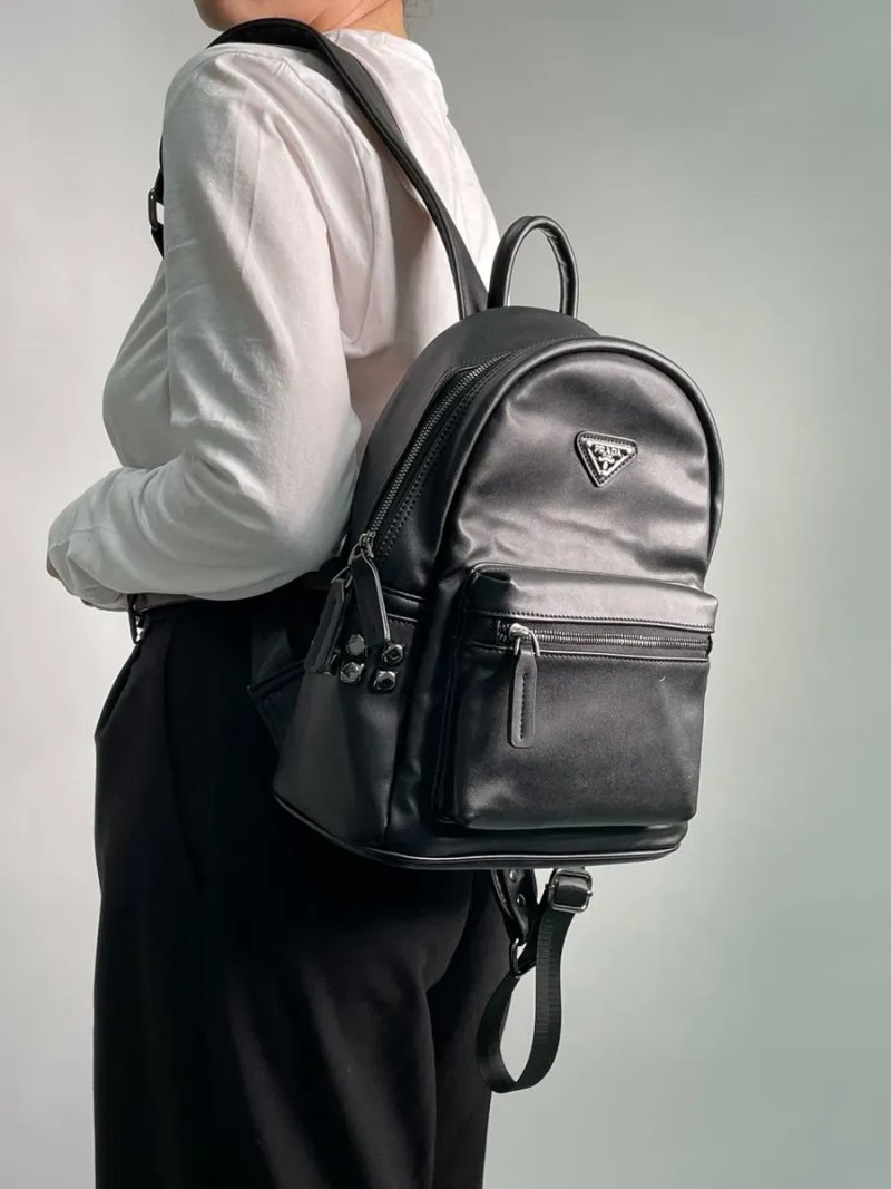 Рюкзак жіночій Prada Saffiano Leather Backpack Black копія 1:1 — фото 6