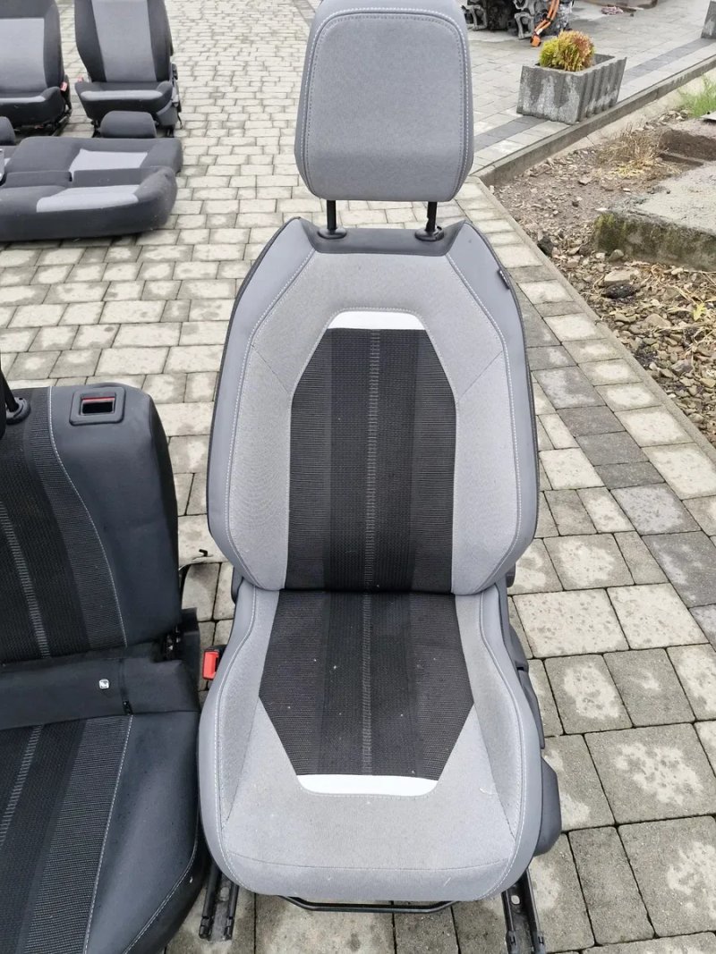 Салон світлий сидіння Opel E-Mokka B 2020-2024 опель мокка б — фото 2