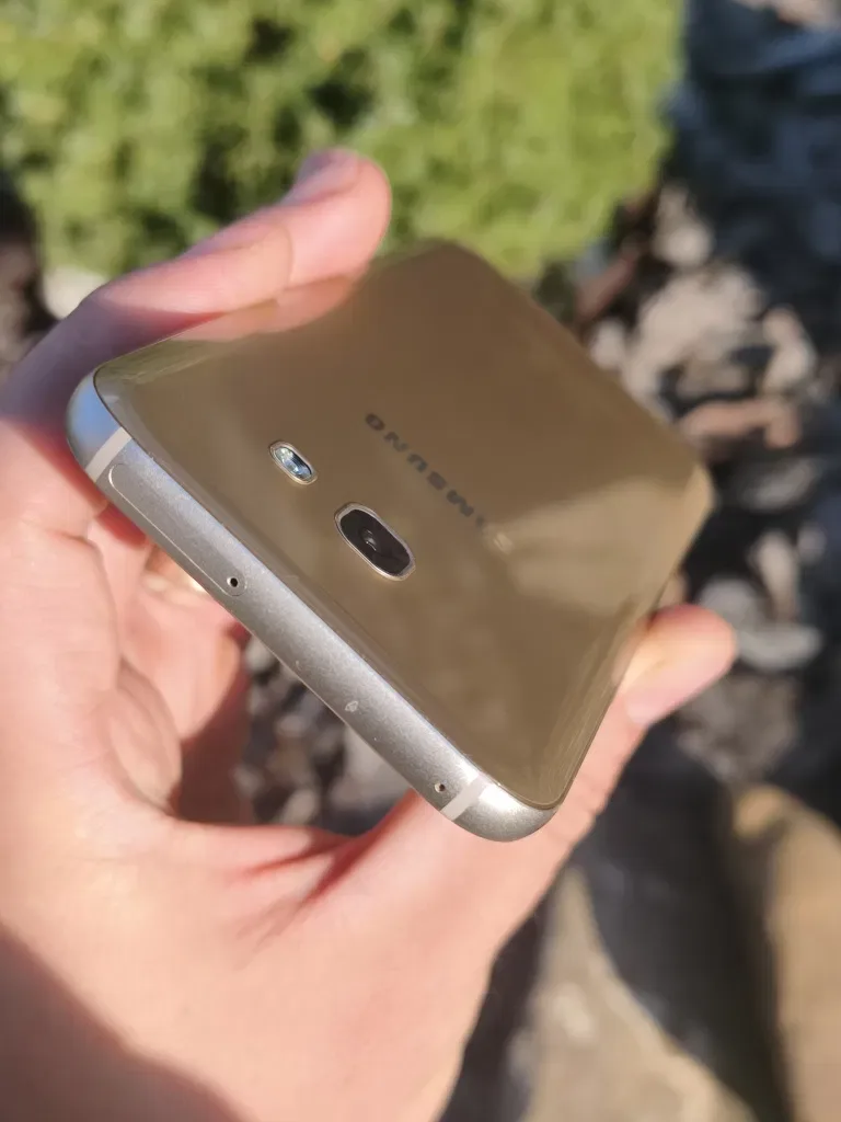Samsung Galaxy A5 32GB Gold — майже ідеальний стан — фото 3